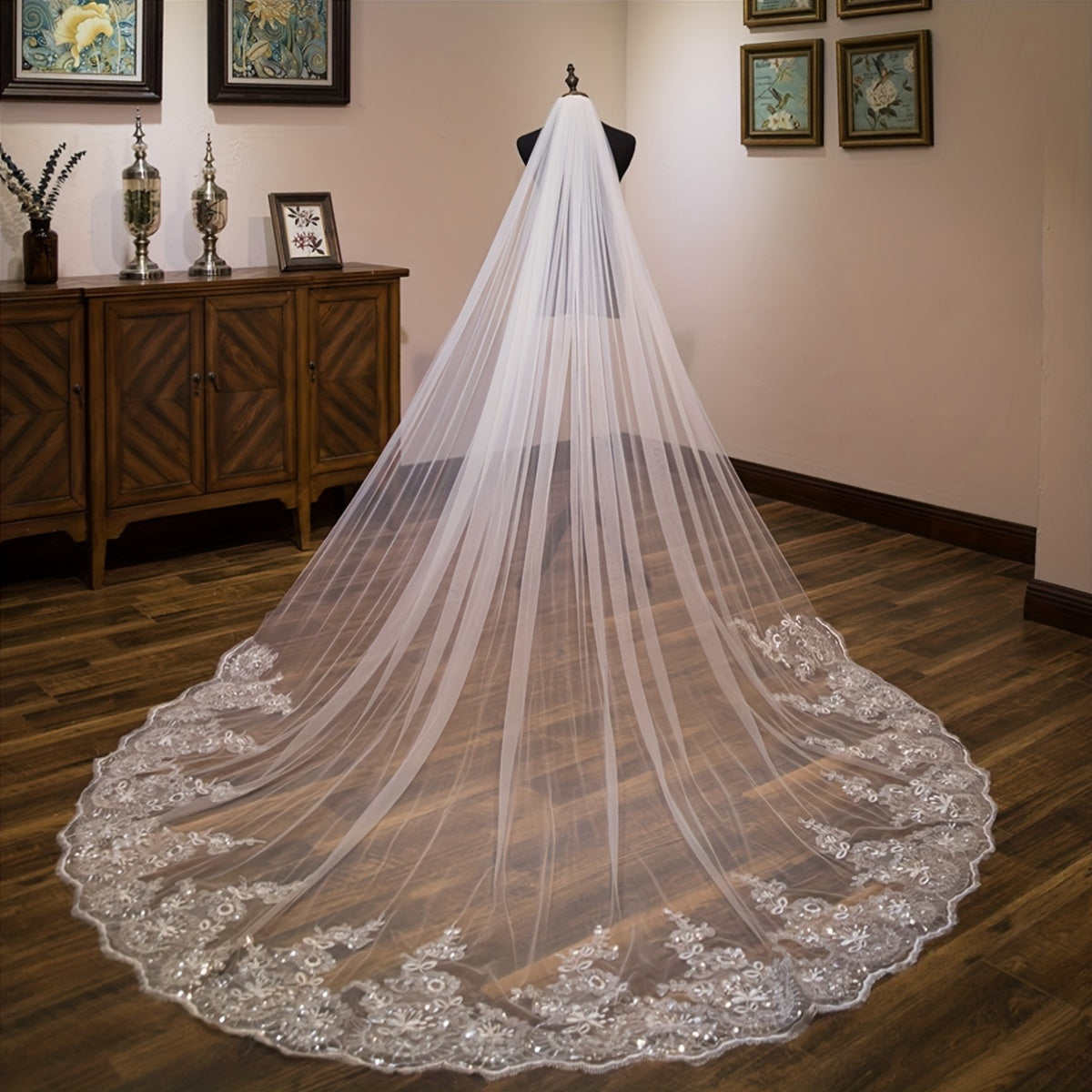 Luxurious Bridal Wedding Veil 4m Sequin Lace Polyester for Marriage Ceremony