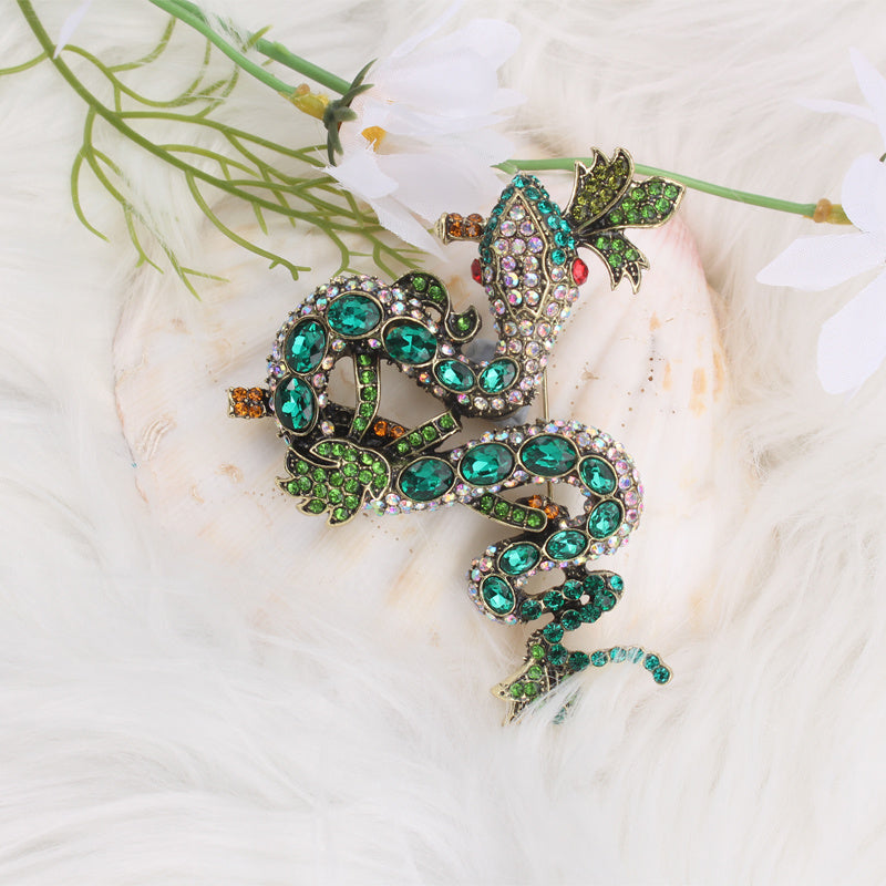 Emerald Green Vine Snake Enamel Brooch Rhinestones for Women Clothing Accessories