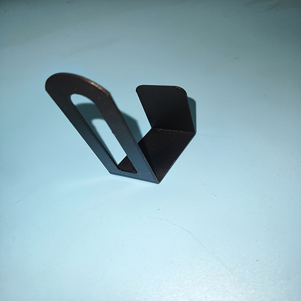 Oson o'rnatiladigan ikki ta devorga o'rnatiladigan oshxona tashkilotchisi - qozon qopqog'lari va kesish taxtalarini ushlab turishi mumkin, ko'p funktsiyali dizaynga ega. Bu temir saqlash qutisi burg'ulashni talab qilmaydi va uy uchun ideal.