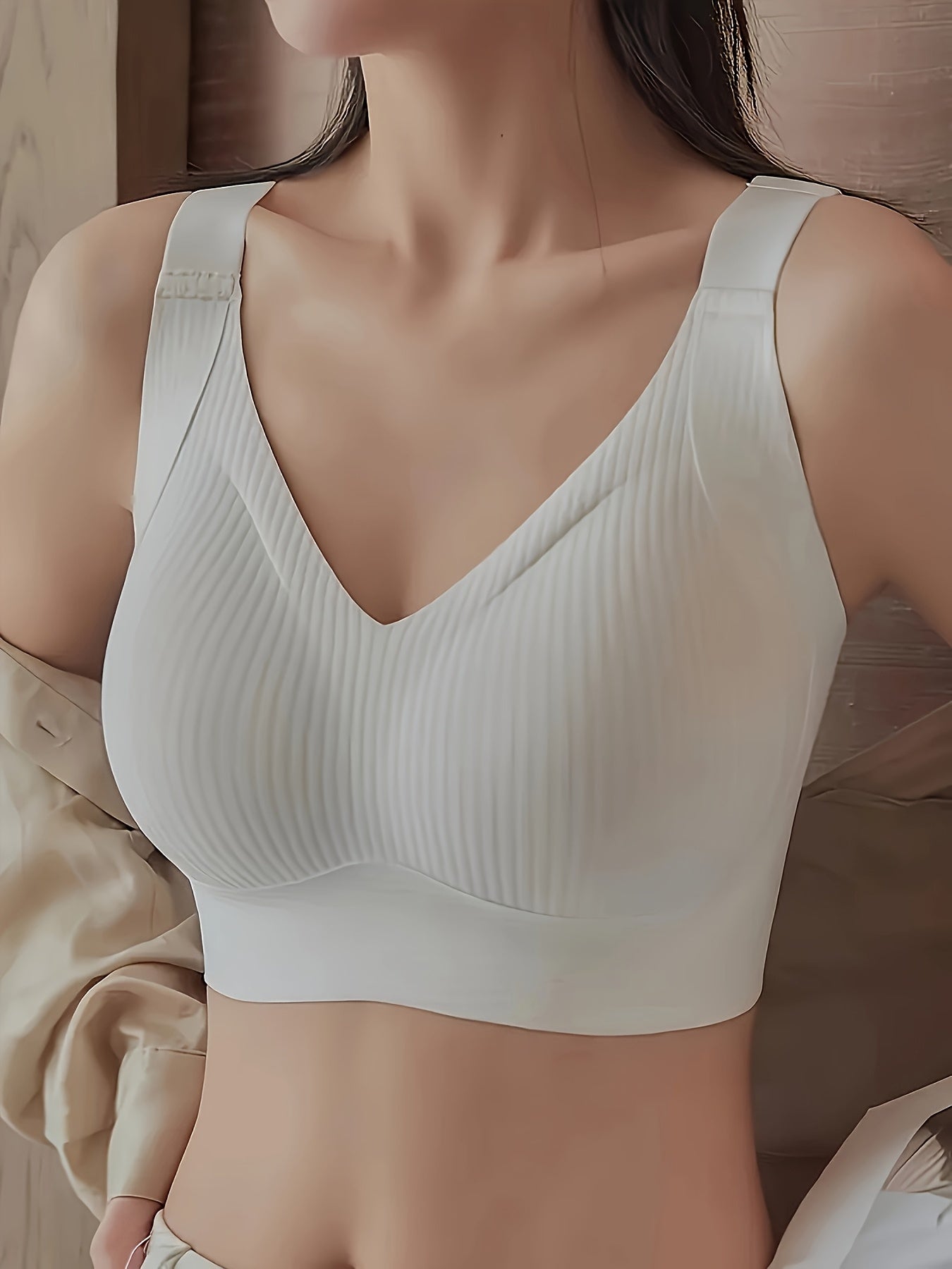 Plus Size Women Seamless Sports Bra Set With Wide Straps Soft Support Black