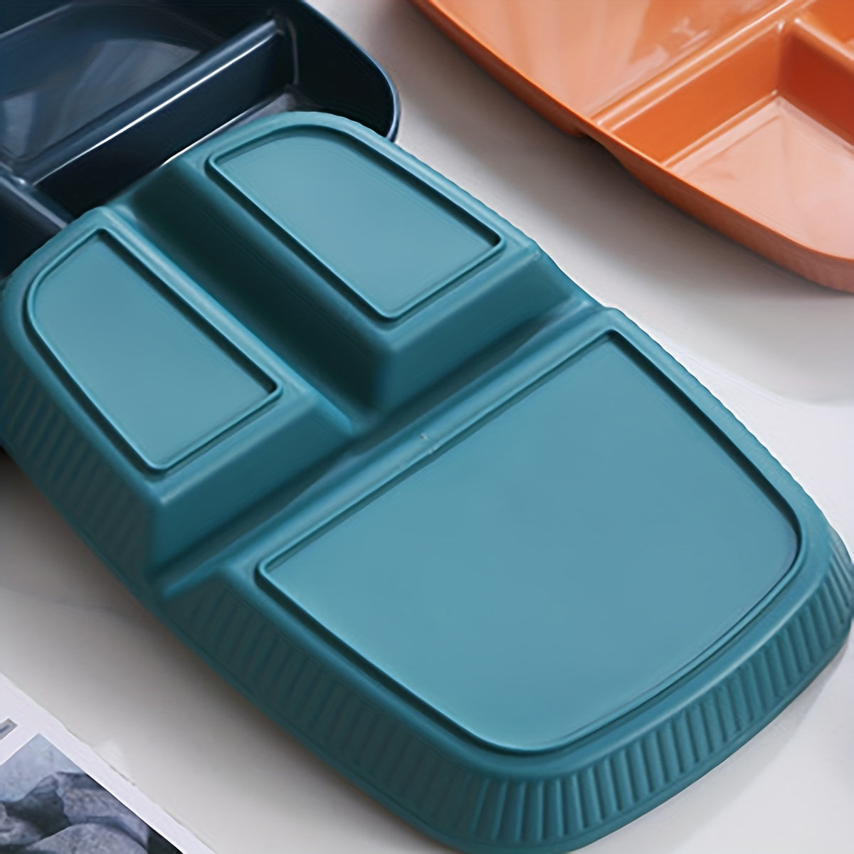 Divided Plate for Portion Control Microwave Safe Dishwasher Safe PP Material 1 Piece