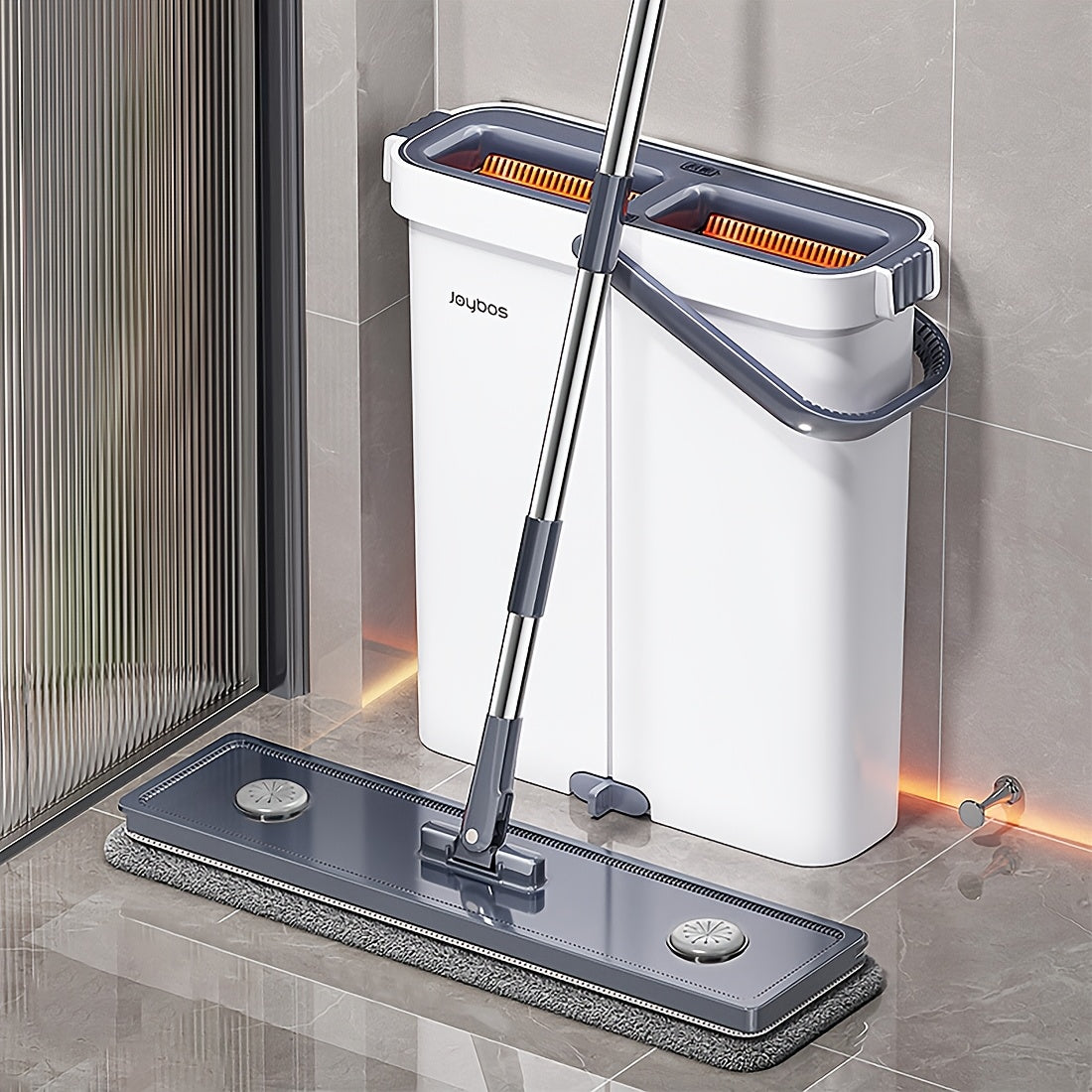 Katta o'lchamdagi qog'oz kartochka, qo'l yuvishni yoki moppni talab qilmaydi.