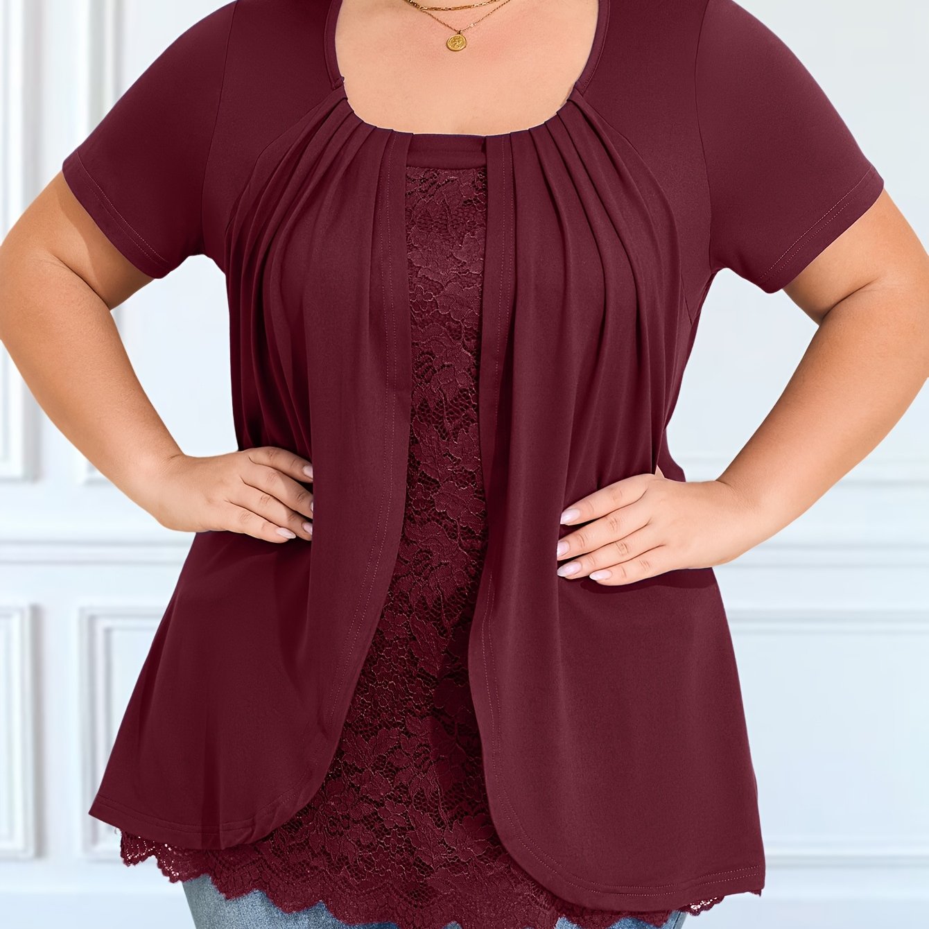 Camiseta de manga corta para mujer talla grande en negro con detalle de encaje