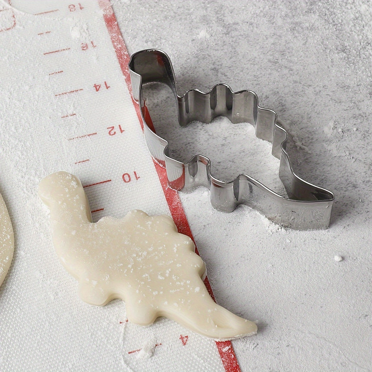 Set of 8 Dinosaur-Shaped Stainless Steel Cookie Cutters for Baking Pastries and Biscuits
