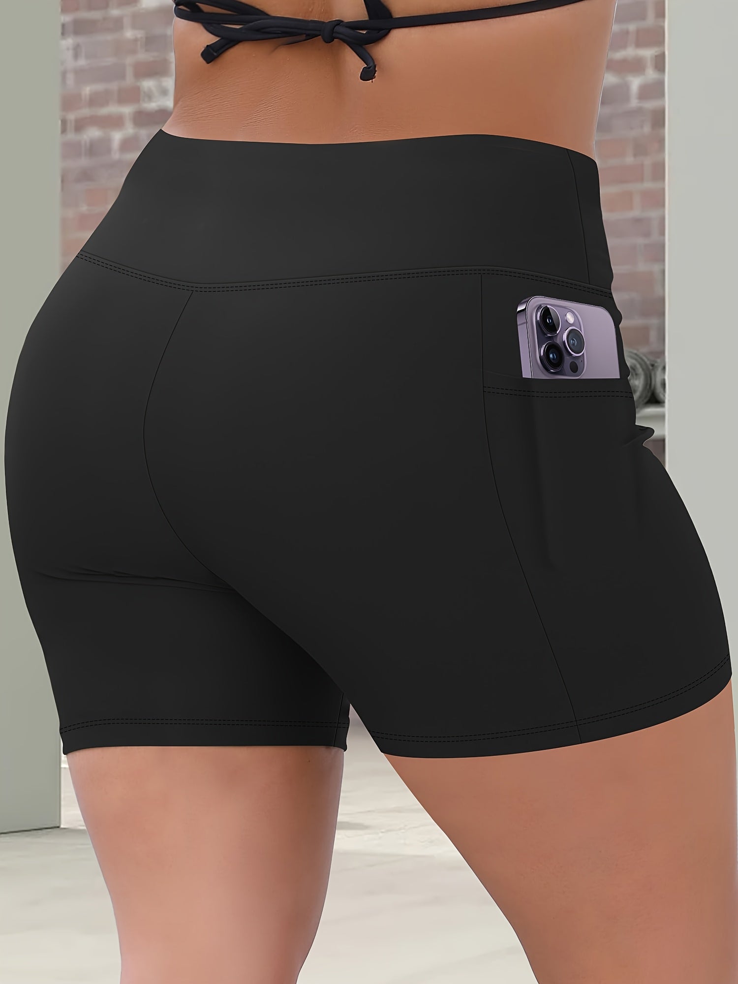 Plus Size High-Waisted Butt-Lifting Yoga Shorts with Pockets for Outdoor Activities