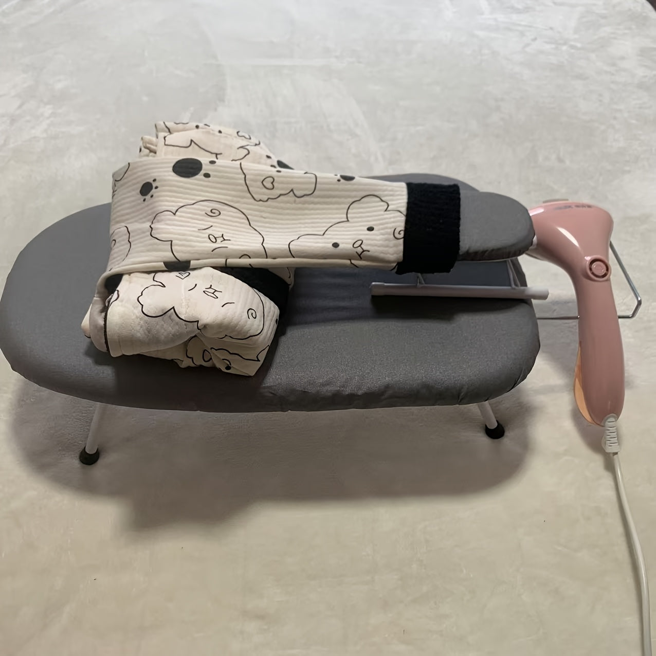 Plastic Ventilation Holes with Heat-Insulating Cloth Cover, Silver, Removable and Washable