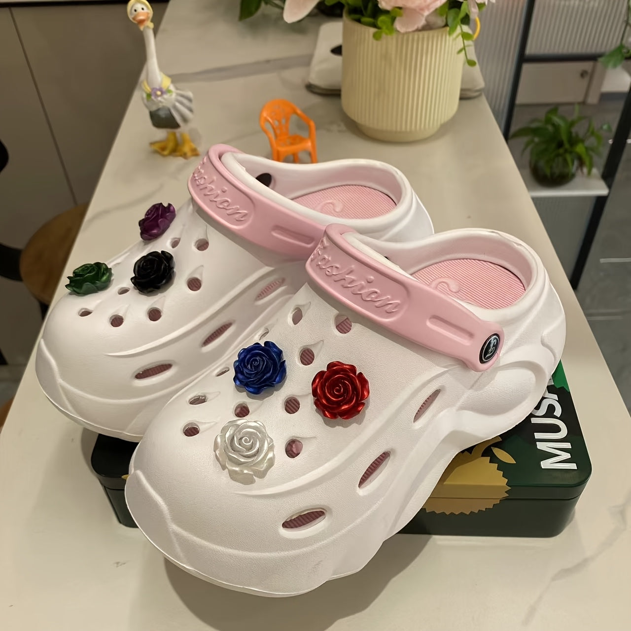 Women's Breathable EVA Clogs with 3D Rose Design, Platform Heel, Indoor Outdoor