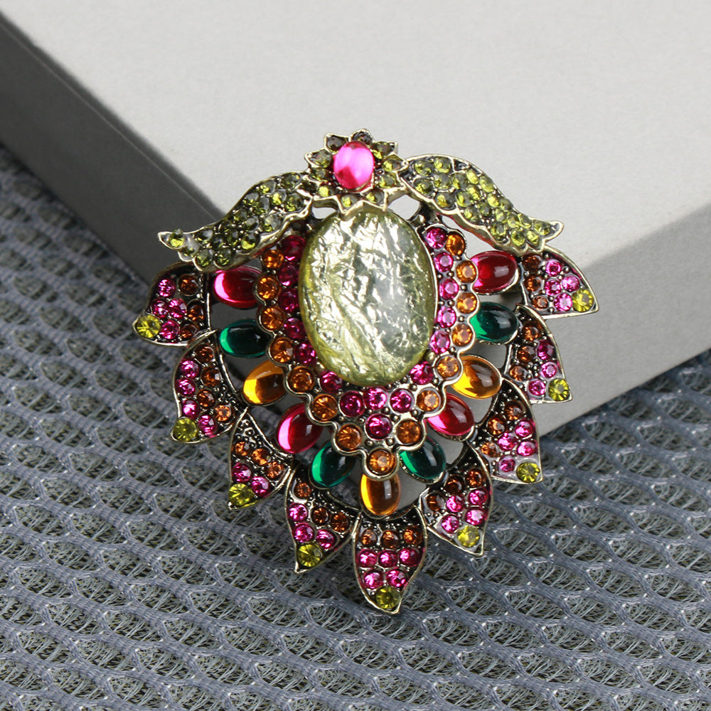 Vintage Cartoon Rhinestone Brooch Enamel Pin for Women Baroque Style Irregular Shape