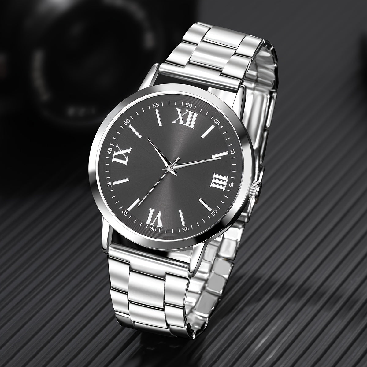 Men's Casual Quartz Watch with Leather Strap and Analog Display