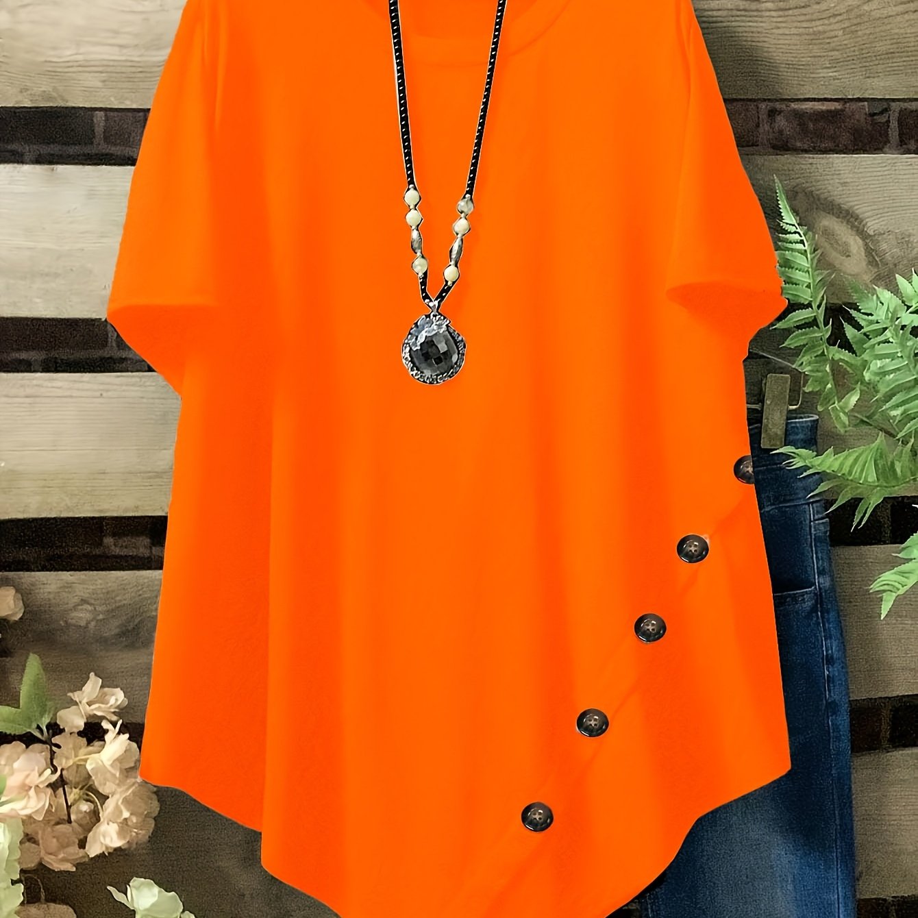 Plus Size Women's Casual Red Round Neck T-Shirt Short Sleeve Stylish Layering