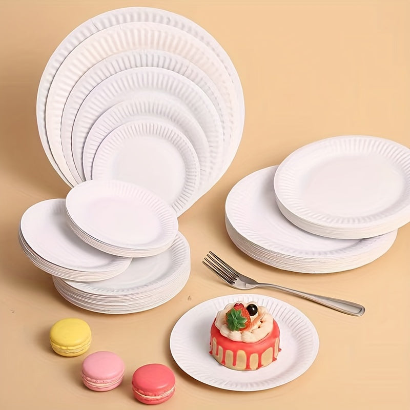Disposable Paper Plates Set of 50, 15-22cm, Compostable, Leak-Proof for Snacks and Holidays