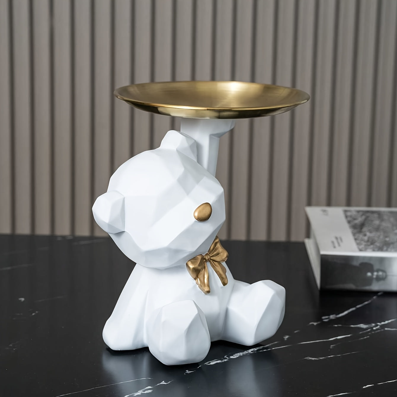 Resin Bear Statue with Tray Multifunctional Decor Key Holder Money Bank Gift