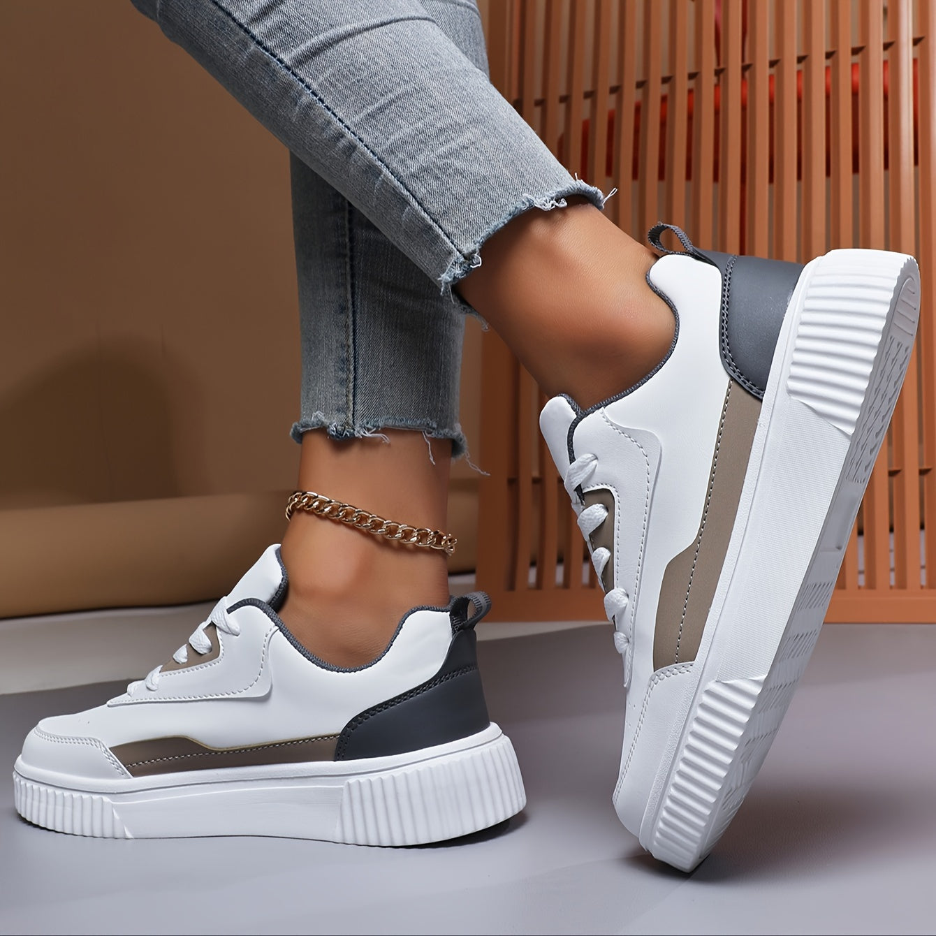 Women's Solid Color Casual Sneakers, Lace Up, Lightweight, Plus Size