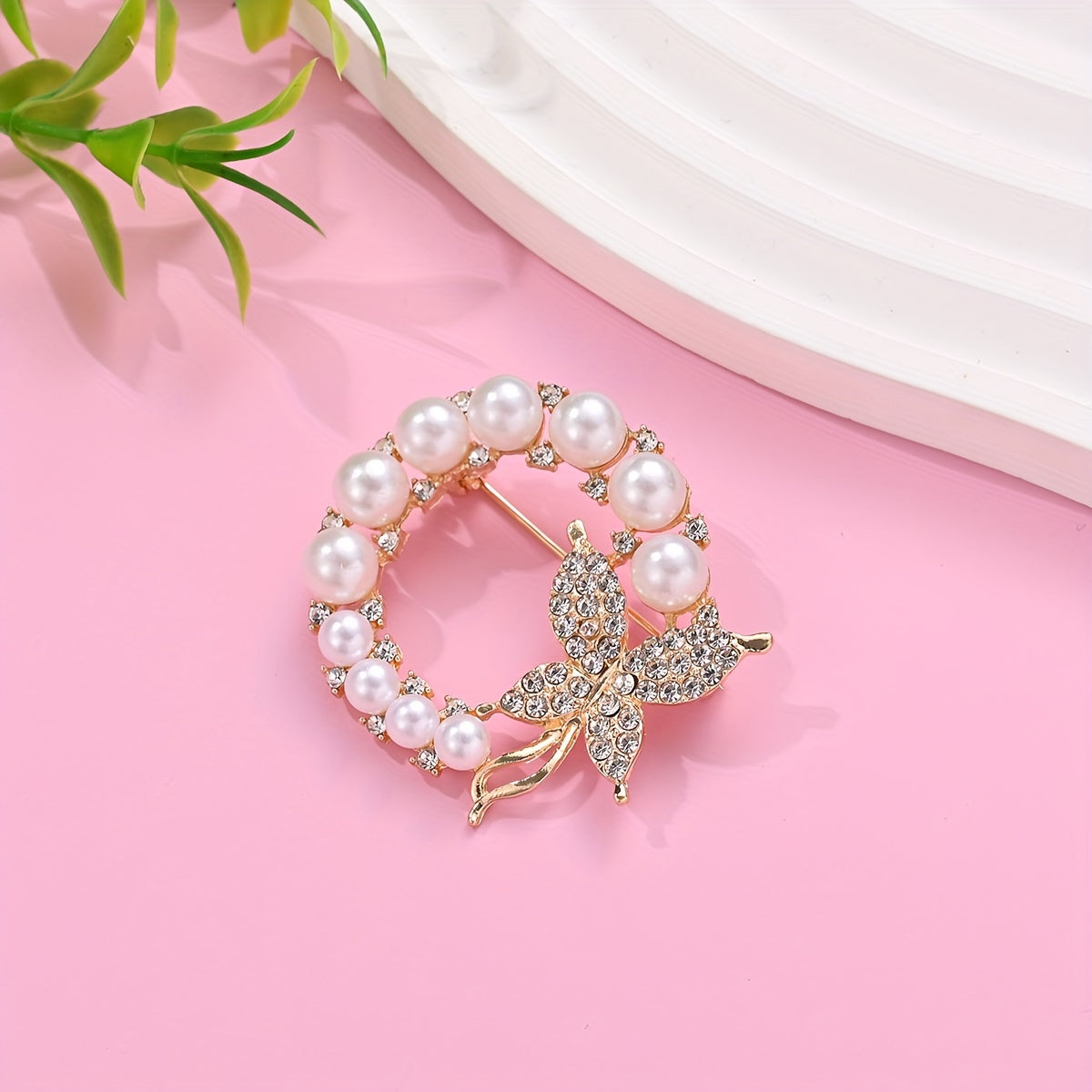 Set of 6 Alloy Pearl Rhinestone Brooches for Formal and Evening Wear