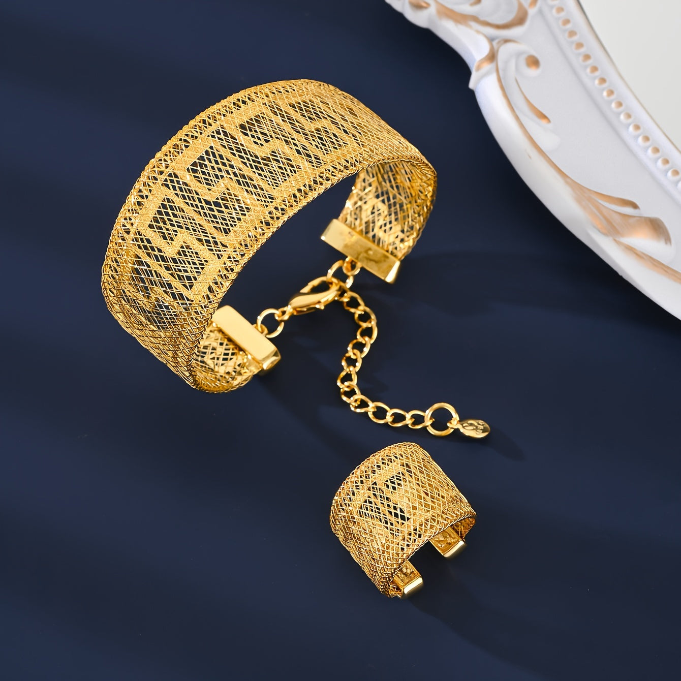 Dubai Middle East Jewelry Set with Necklace Ring Earrings and Bracelet for Women