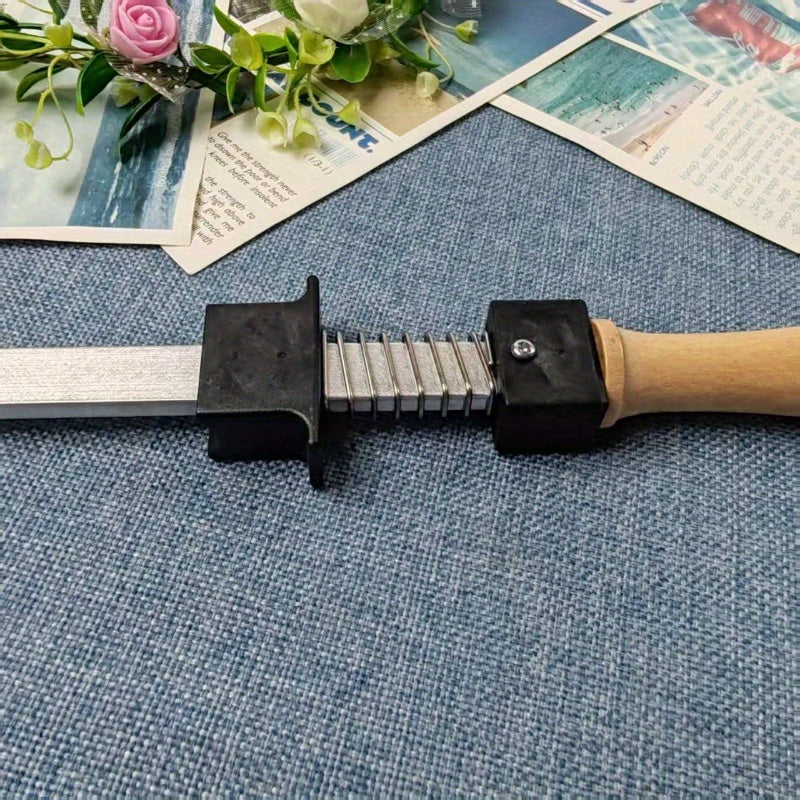 Qo'lda ishlaydigan qattiq burchakli qirqish moslamasi, olmos bilan qoplangan elektrsiz oshxona pichog'ini qirqish uchun, sozlanadigan kuchlanish nazorati, ergonomik tutqich va kompakt dizayn bilan tez va aniq pichoqni parvarish qilish uchun.