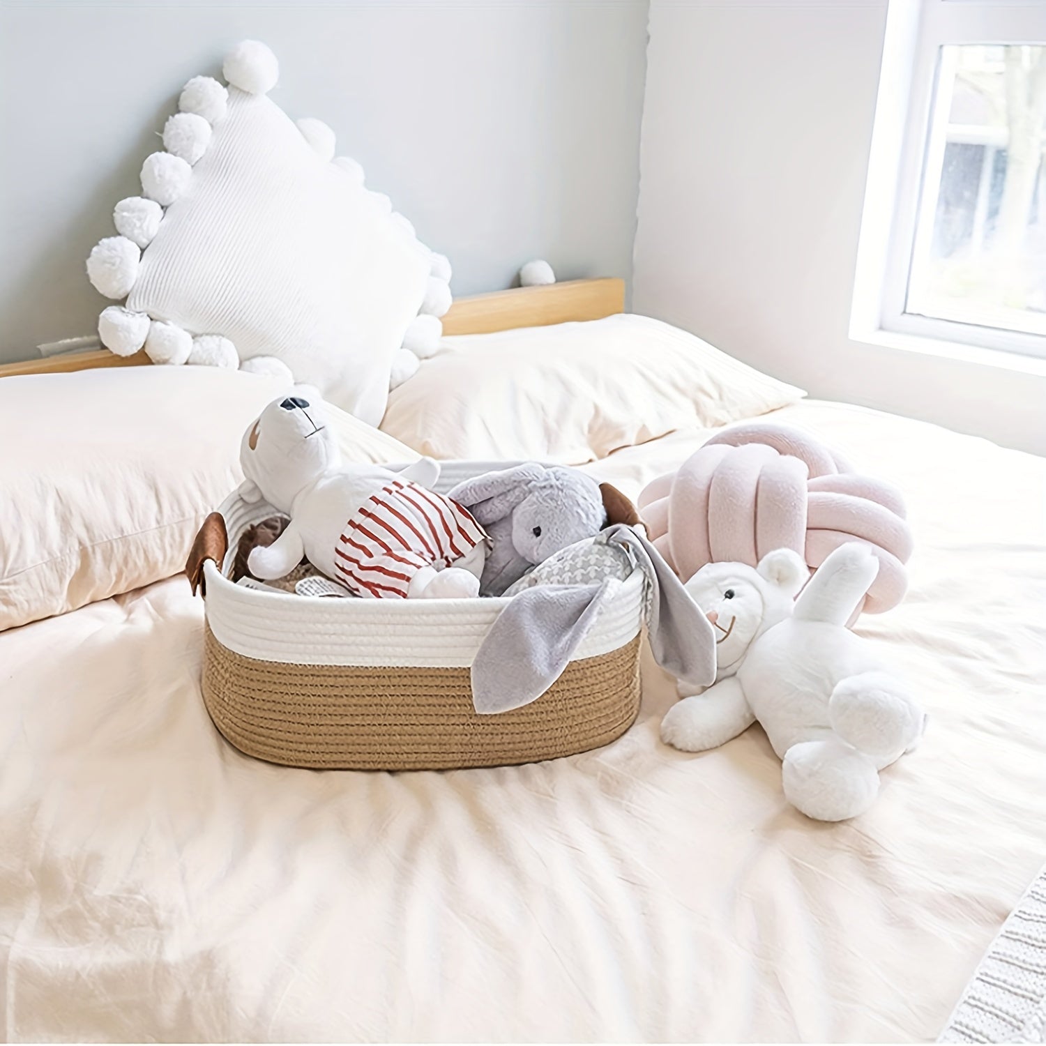 Qo'l bilan to'qilgan saqlash savati, hammomda, yotoqxona, yotoqxonada yoki ofisda turli xil narsalar, kosmetikalar, o'yinchoqlar va atıştırmalıklarni tartibga solish uchun. Bezakli va yig'iladigan dizayn.