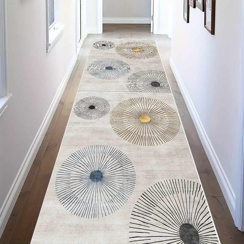 Мягкий утолщённый кухонный коврик, обладающий противоскользящими и маслостойкими свойствами. Этот водонепроницаемый коврик также устойчив к грязи, что облегчает его стирку в стиральной машине. Идеально подходит для входа, кухни, гостиной, прачечной или