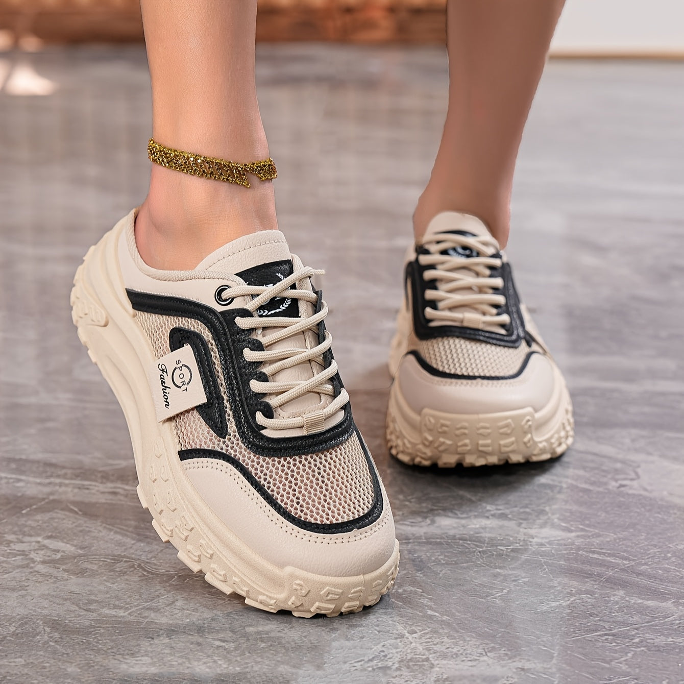 Women's Breathable Mesh Slip-On Mules with Cushioned Sole for Casual and Sporty Wear