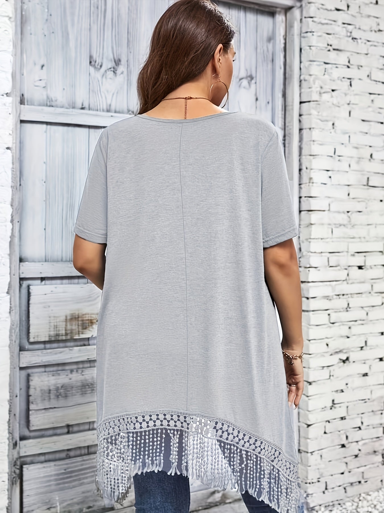 Plus Size Women's Short Sleeve T-Shirt with Fringe Hem Black Relaxed Fit