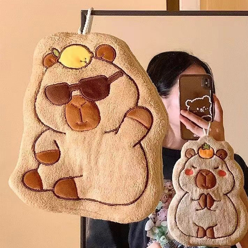 2 ta sevimli multfilm mavzusidagi qo'l sochiq to'plami, juda namni yaxshi so'radi, oshxona va hammomda foydalanish uchun ko'p maqsadli va elektr yoki batareyalarni talab qilmaydi. Qo'lni yashash xonasida yoki yotoqxona ichida quritish uchun mukammal.