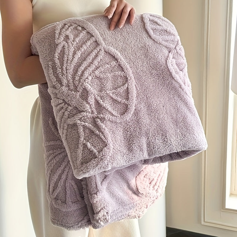 Purple Taffeta Jacquard Fleece Blanket with Geometric Animal Pattern for Home and Office