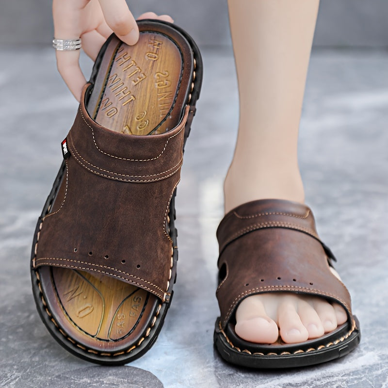 Yozgi plyaj kiyimlari uchun mustahkam mikrofiber sintetik yuqori qismi va kauchuk taglikka ega bo'lgan erkaklar uchun nafas oladigan slayd sandallar.