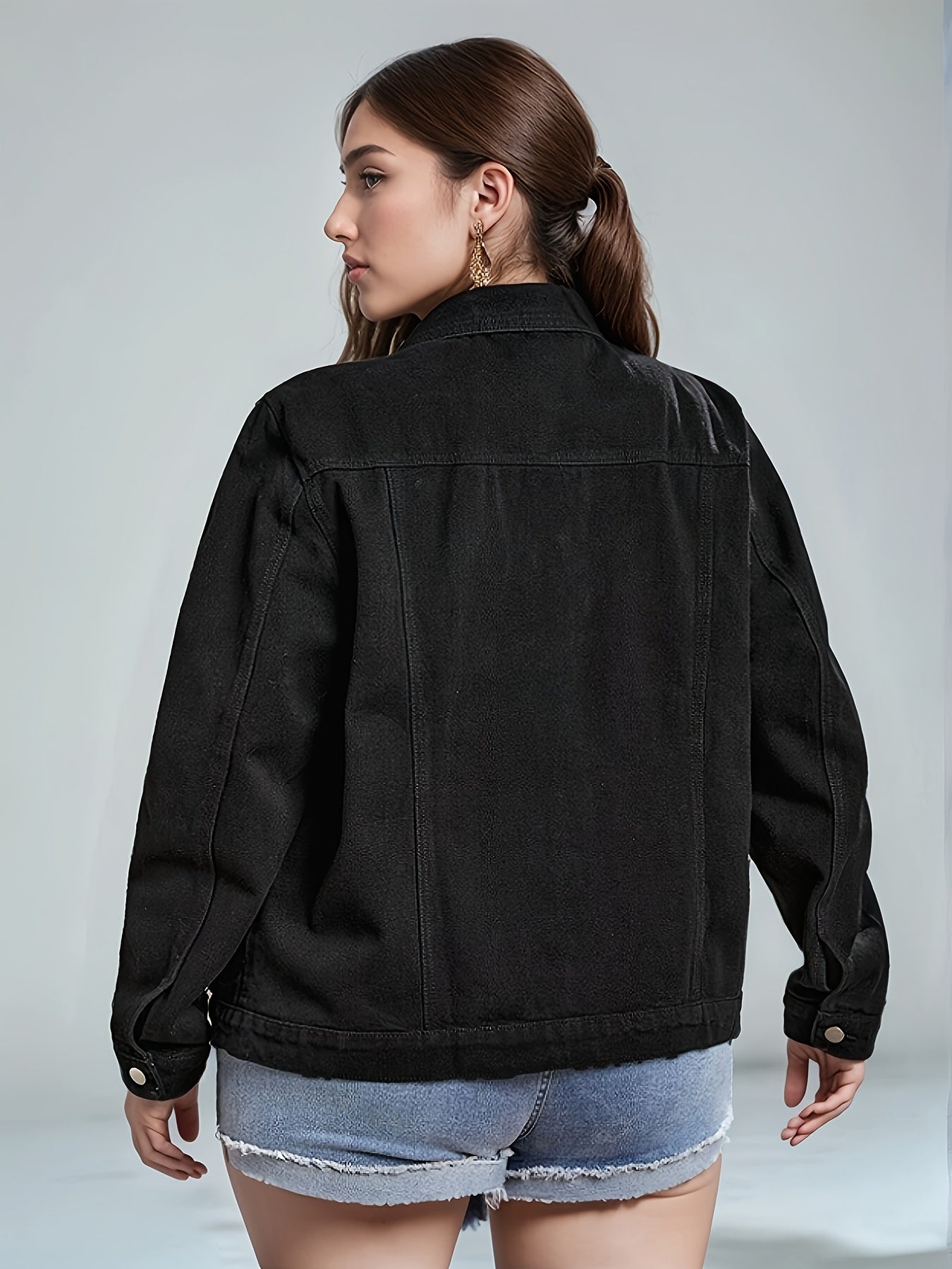 Ayollar uchun keng model denim kurtka, kundalik, yengil, bahor, yoz, kuz, tugma bilan oldi