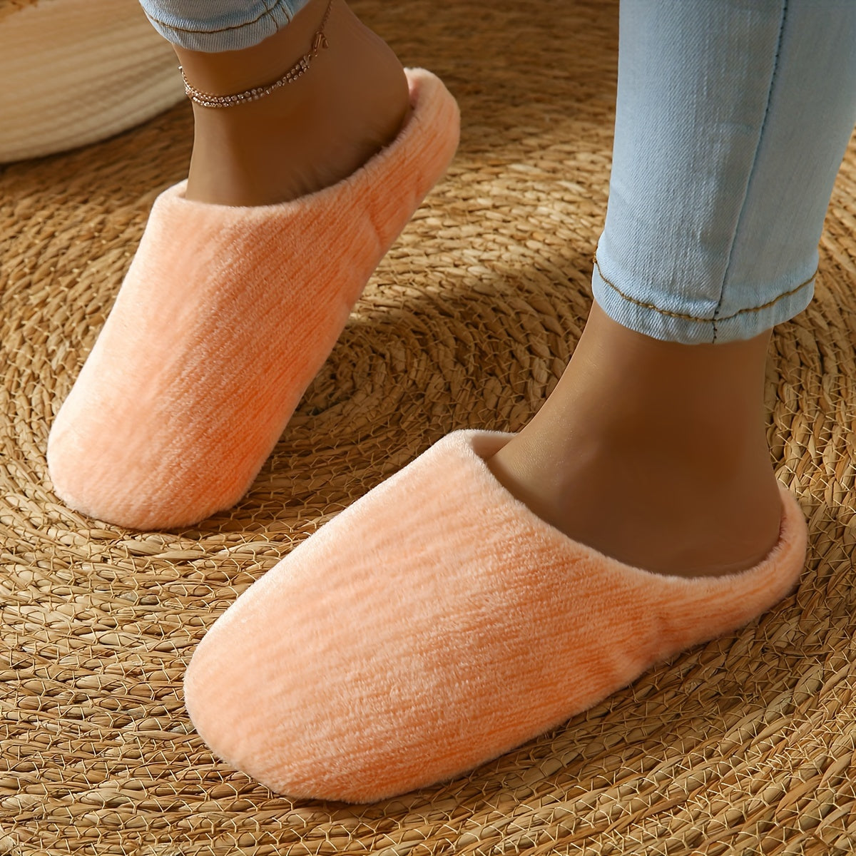 Ayollar uchun mo'ljallangan yumshoq satindan tayyorlangan maktab poyabzali, ichki uy uchun yengil va qulay