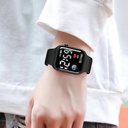 Reloj deportivo digital para hombres y mujeres con patrón de la Tierra en LED, que brilla en la oscuridad, resistente al agua 10m