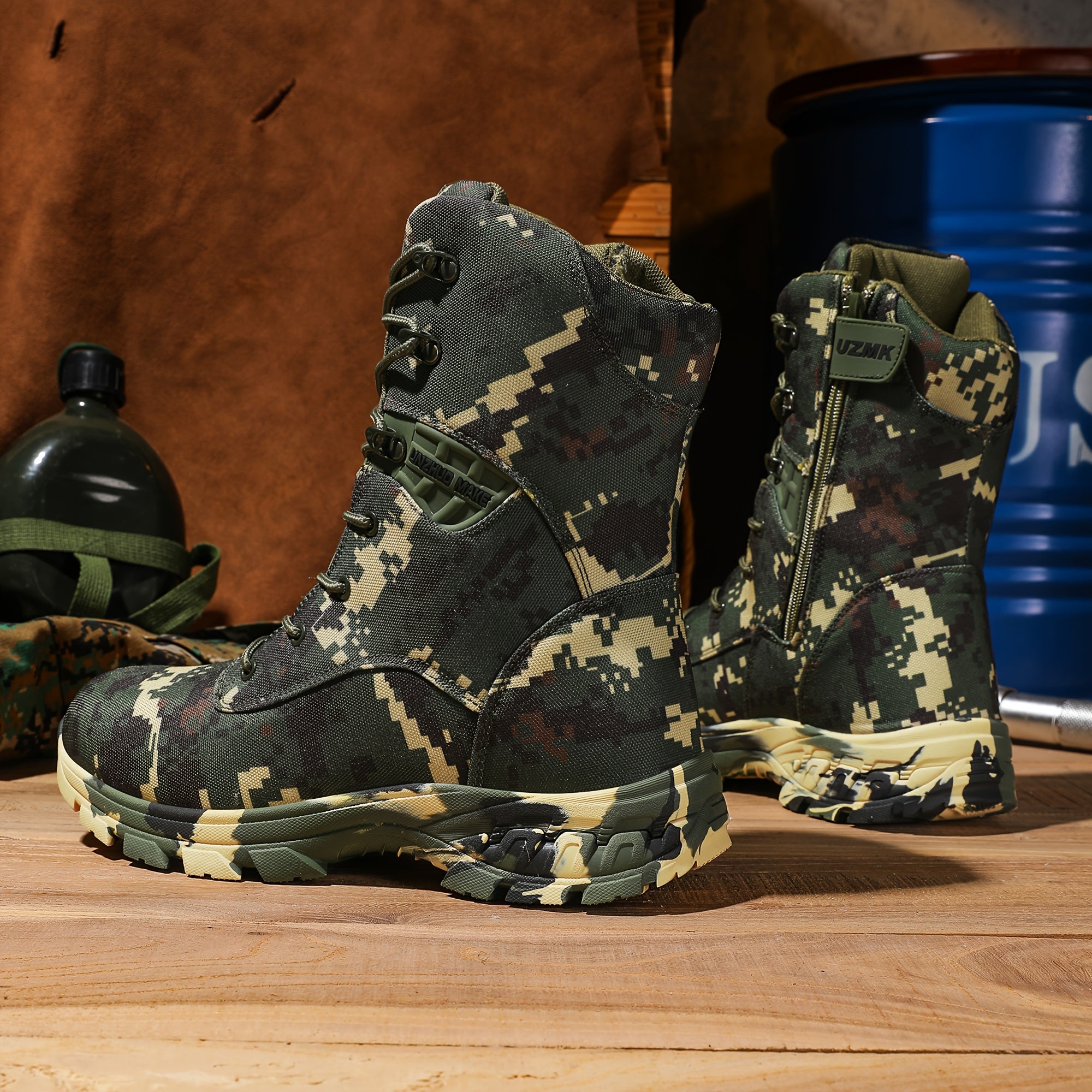 UNZHUO Erkaklar uchun Yuqori Topli Kamuflyaj Sayohat Botinkalari, Zipper Yopilishi, Nylon Yuqori, Gumiy Taglik, Sirpanmaydigan EVA Ichki Taglik, Chiziqli Naqsh, Har Mavsumga Mos Tashqi Poyabzal.