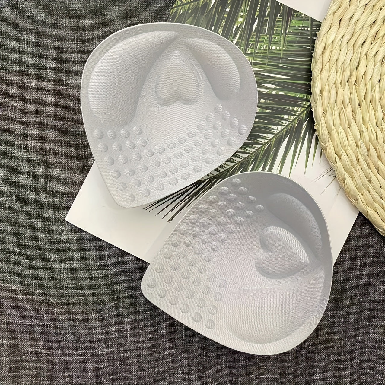 Women Polyester Solid Color Bra Insert Pad Hand Washable Chest Enhancement Anti-Sagging Universal Fit