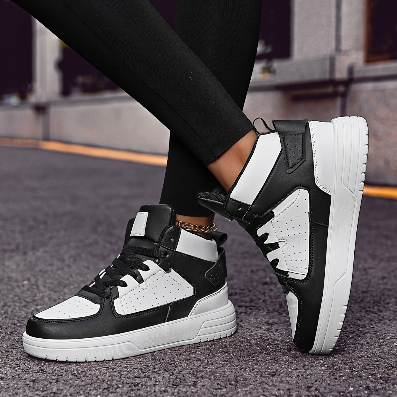 Women’s Casual High-Top Sneakers Breathable Lace-Up Sports Shoes