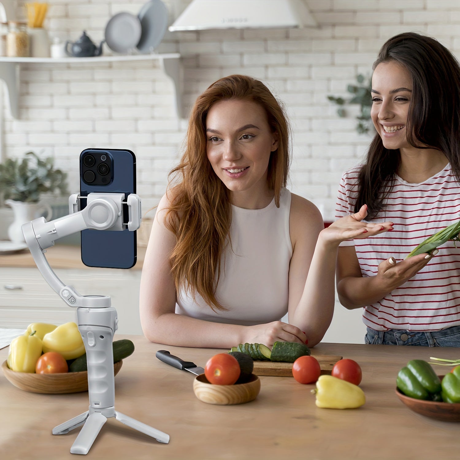 3-akseli smartfon gimbal stabilizatori, ActiveTrack bilan, portativ, yig‘iladigan, videoblog yuritish uchun barqarorlashtiruvchi