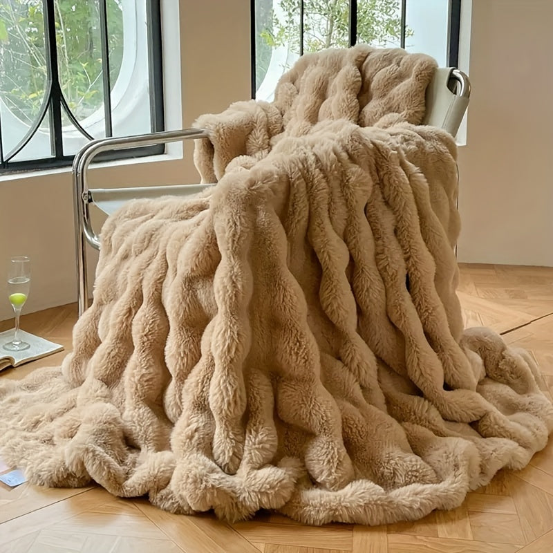 Faux Fur Blanket Reversible Plush Warm Fleece Cream White Cozy Throw for Couch or Bed