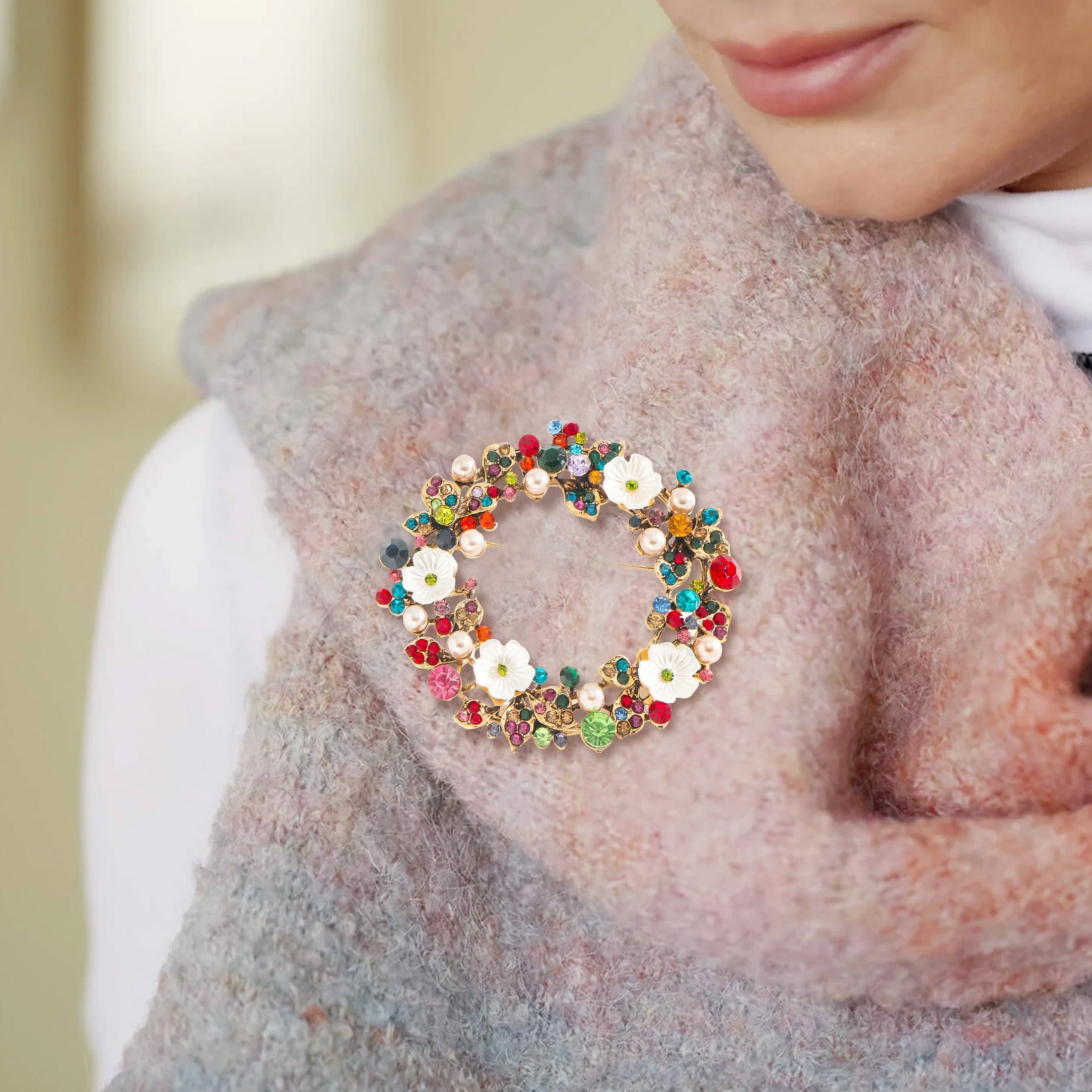 Women's Brooch with Imitation Pearls and Rhinestones for Special Occasions