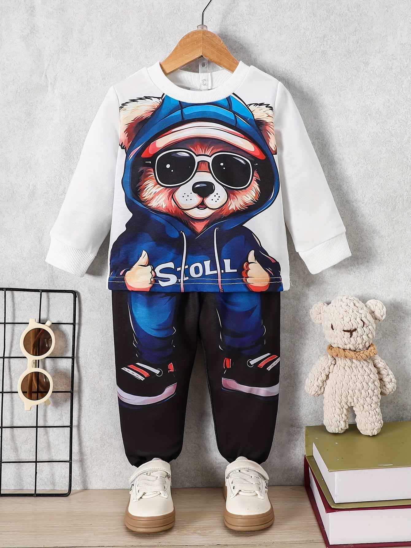 Baby Boy Sweatshirt and Pants Set with Hooded Bear Print for Fall Winter