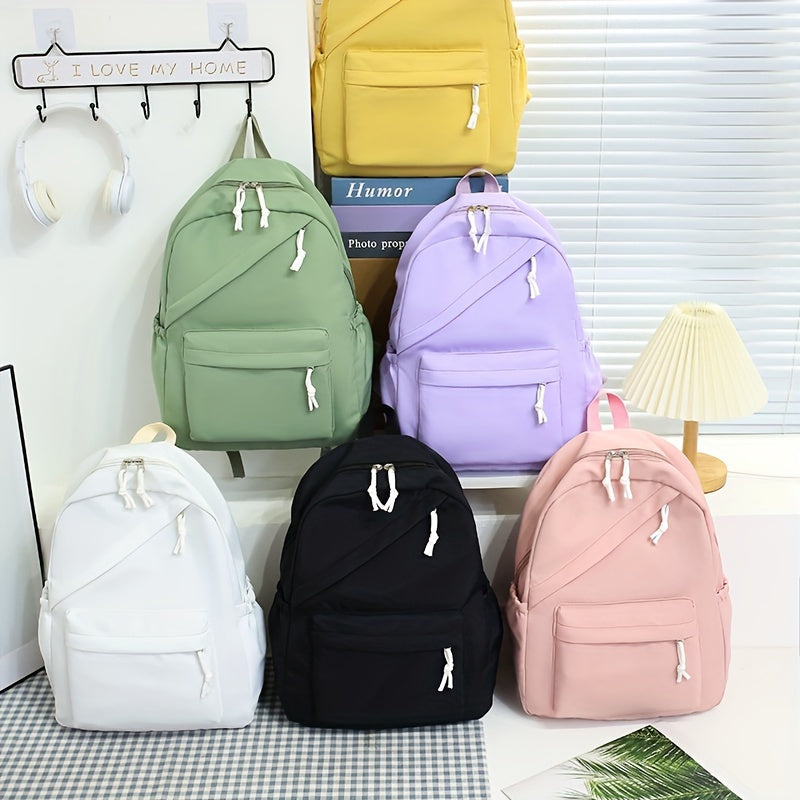 4 ta oddiy sayohat ruksaklari to'plami, bir rangda va katta sig'imga ega, maktab yoki sayohat uchun ideal.