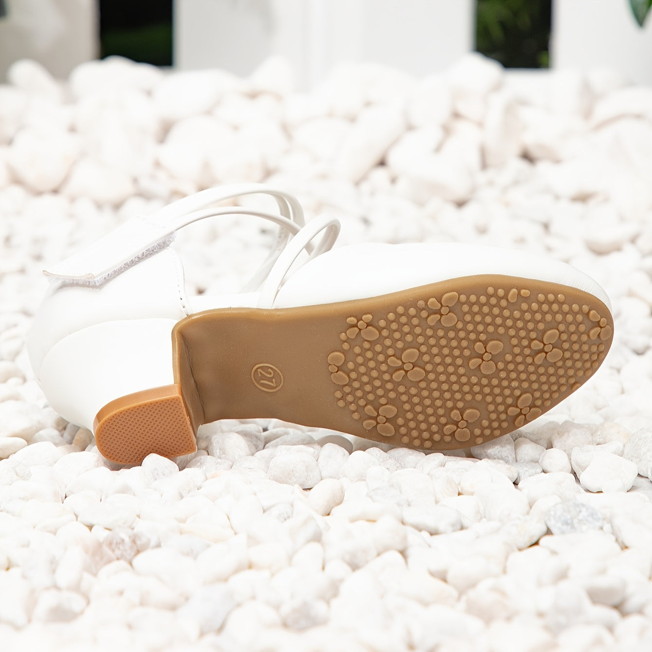 Girls White Princess Sandals with Cross Straps Breathable Non-Slip Low Heel for Girls All-Season Dress Shoes