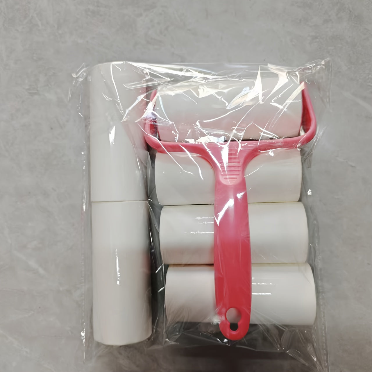 Lint Remover with Handle and 6 Replacement Rolls for Clothes Carpets and Car Seats