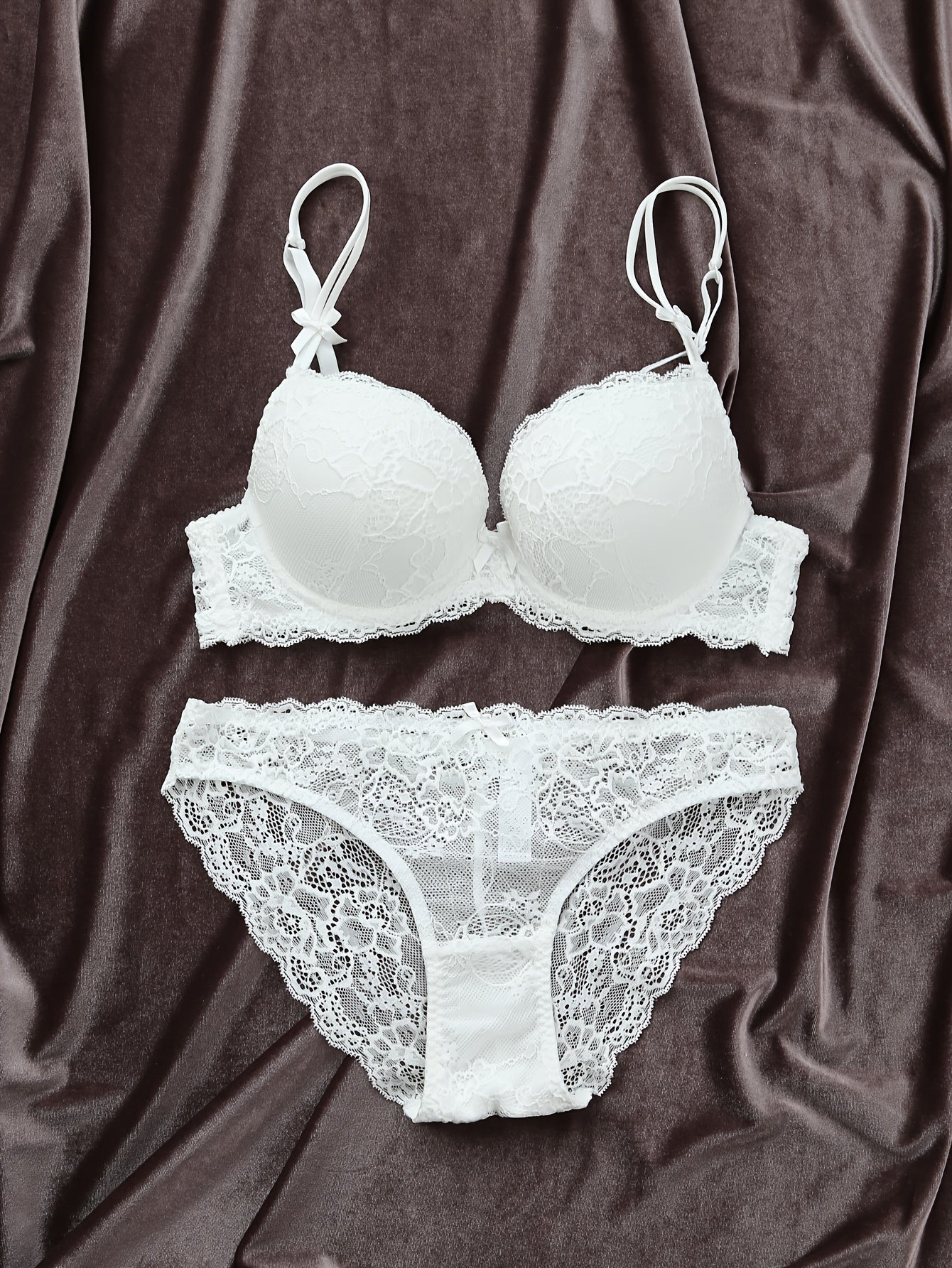 Women’s Lace Bra Set and Mesh Panties Push-Up Lingerie Set