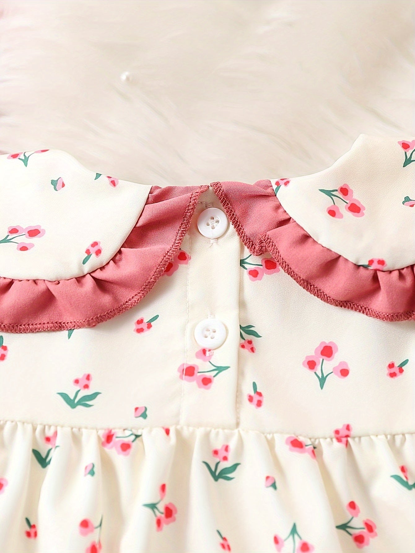 Костюм для малышки с цветочной блузкой и розовыми джоггерами для весны и осени