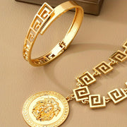 Seductive Jewelry Set with Zinc Alloy Bracelet and Necklace for Women