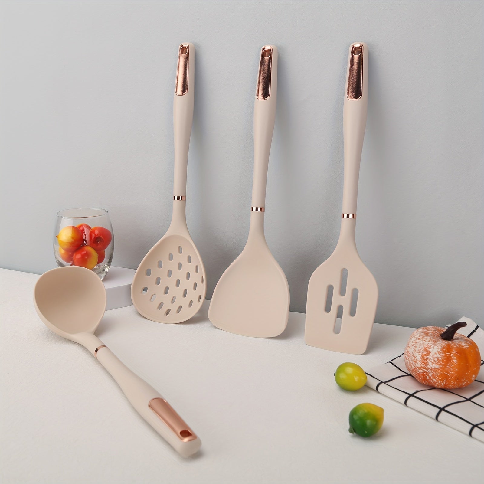 Silicone Kitchenware Set 7 Pieces Non-Stick Spatula Soup Spoon Leak Scoop