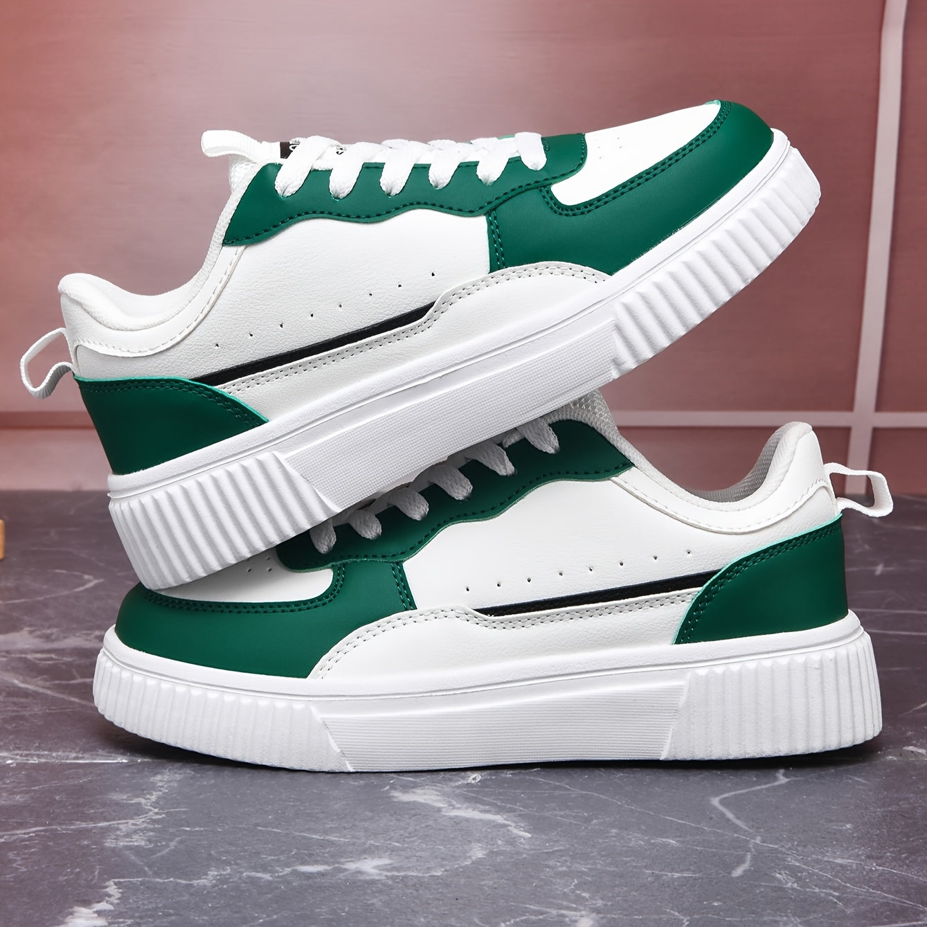 Women's Casual Sneakers Low Top Lace-Up Geometric Design EVA Sole