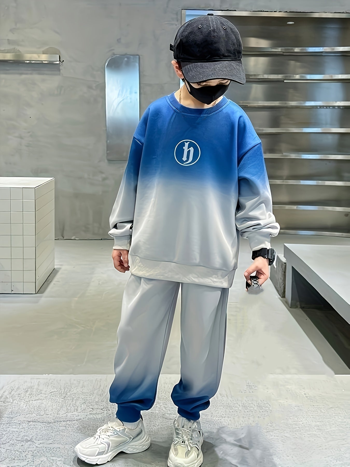 Kids Boys Gradient Color Long Sleeve Sweatshirt and Pants Set for Outdoor Wear
