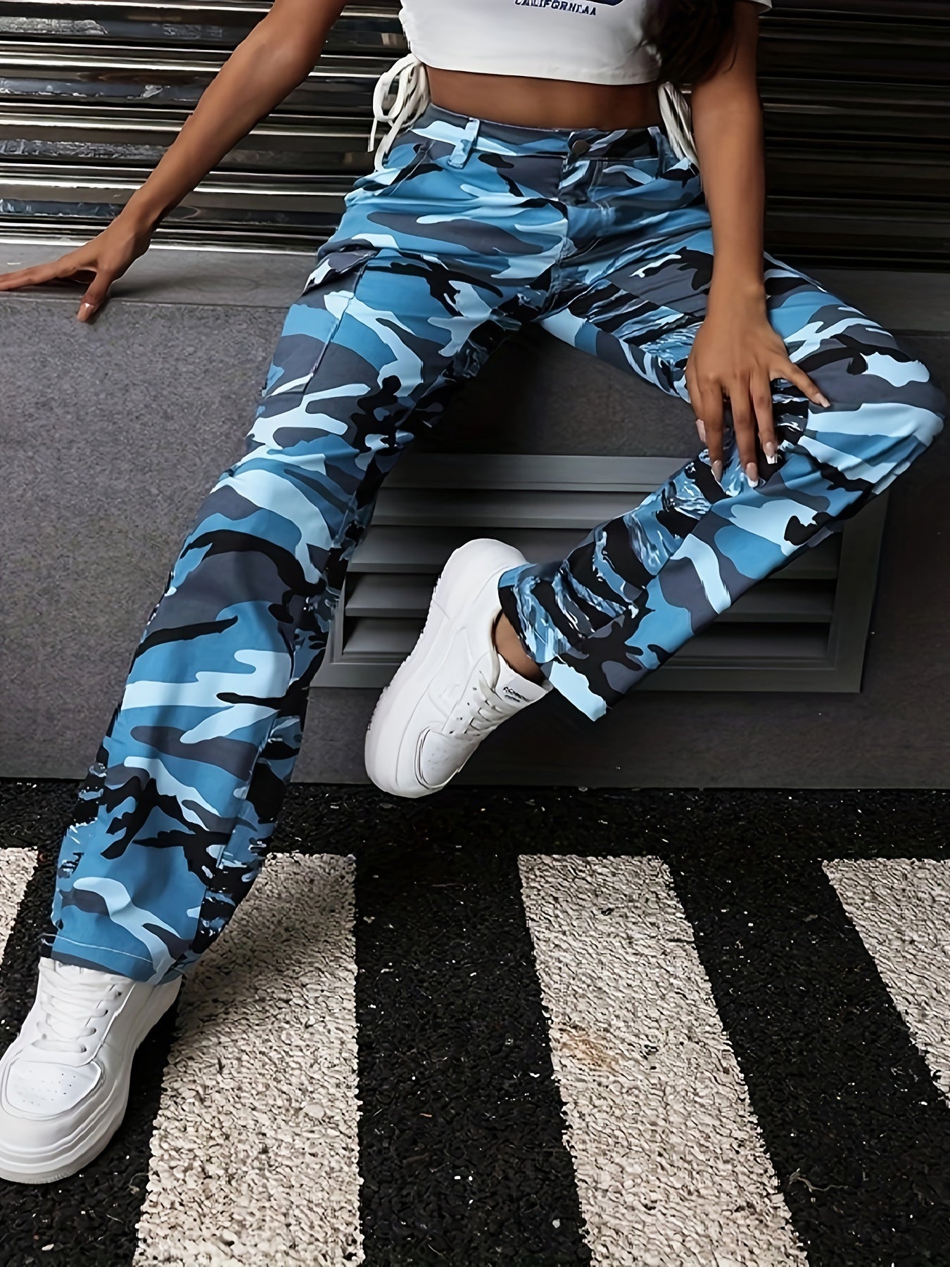 Women's Large Size Camouflage Elastic Stitching Straight Denim Jeans