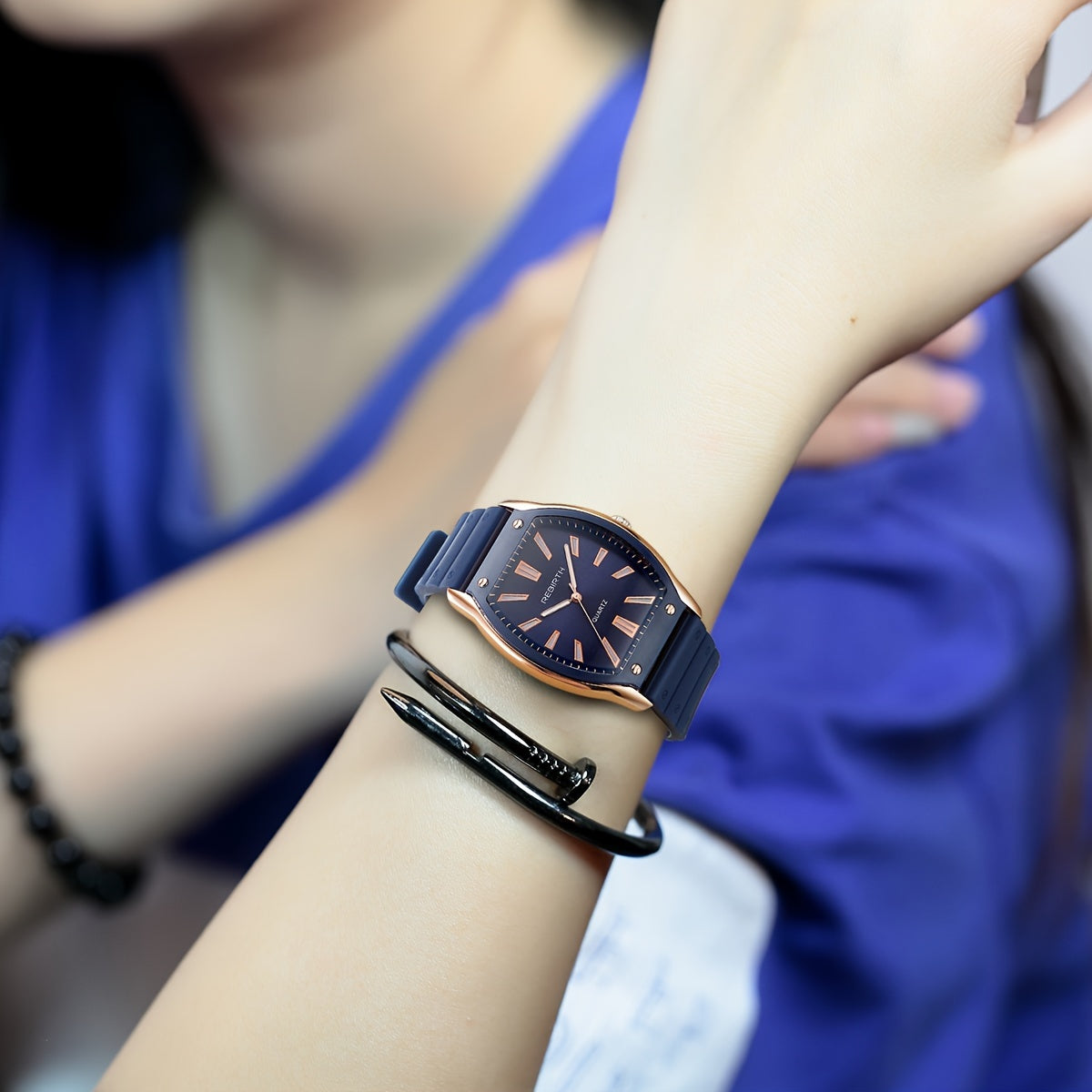 Women's Digital Quartz Watch with Barrel Silicone Strap and Plastic Case