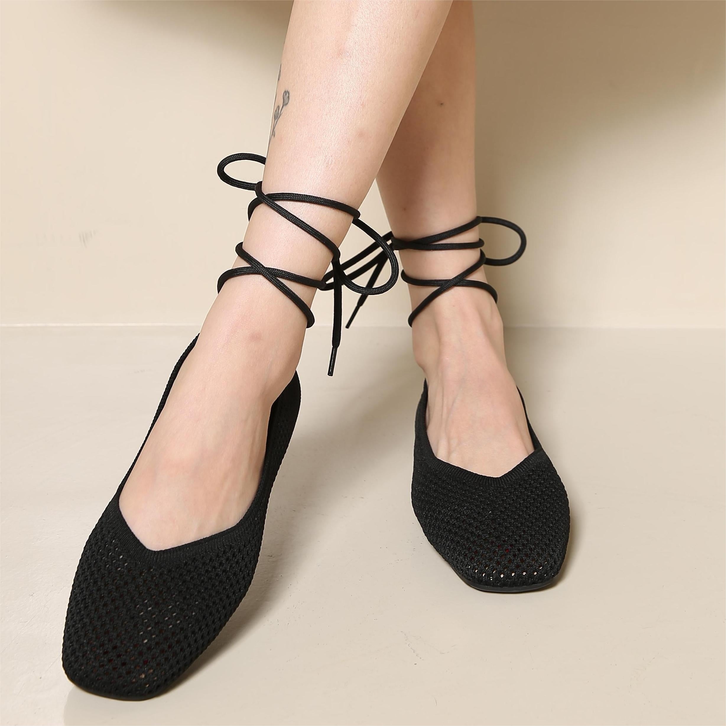 Women's Mesh Flats with Crisscross Straps Lightweight Breathable Shoes