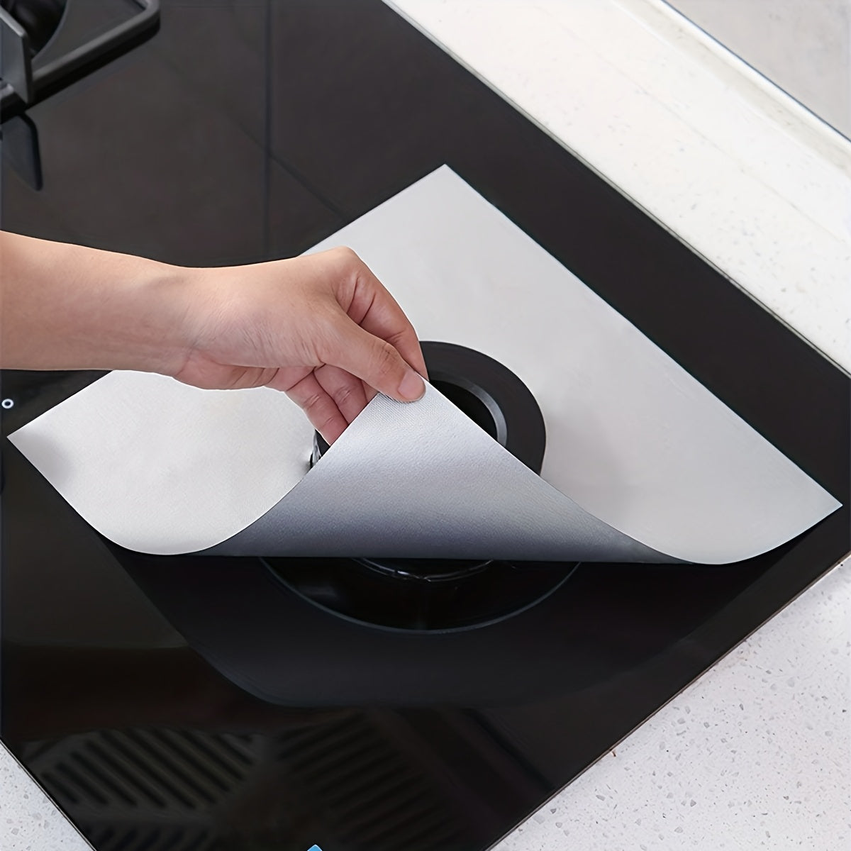 Gaz pechkasini tozalash padlari to'plami 4 dona - Isiga chidamli va yog'ga chidamli, pechka yuzasidagi dog'larni oldini oladi, tozalash oson